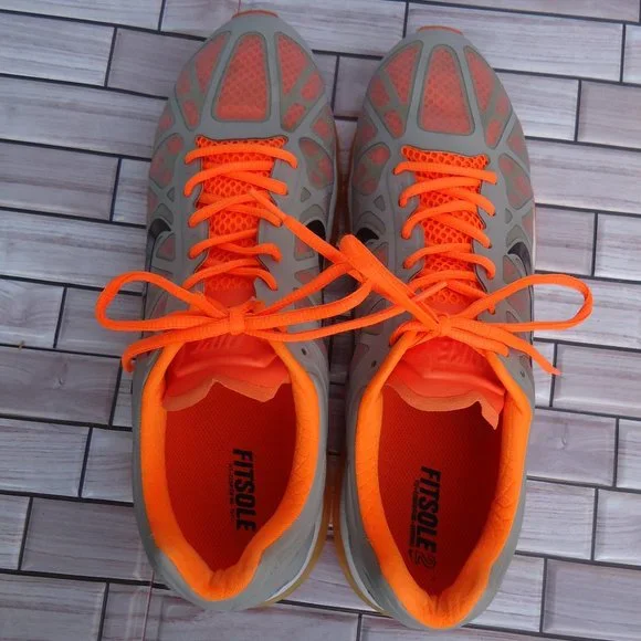 SIZE 14. NIKE AIR MAX 2011 RUNNING SNEAKERS